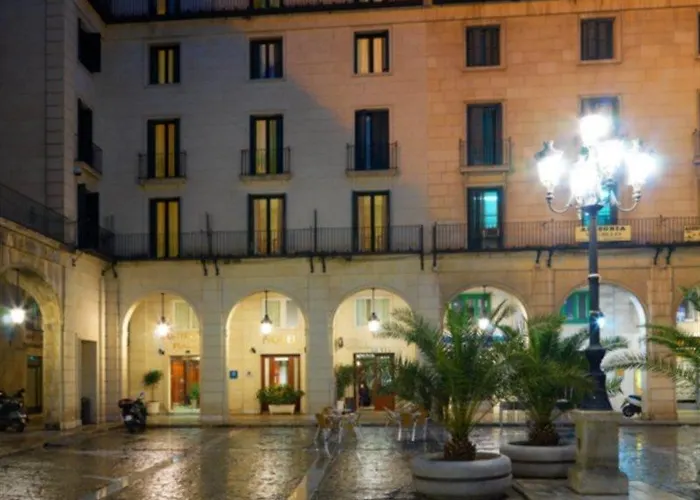 Eurostars Mediterranea Plaza Otel 4*