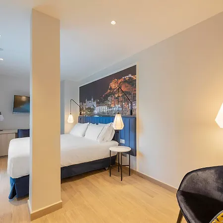 Eurostars Mediterranea Plaza Hotel 4*